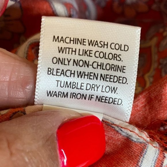 Croft & Barrow Womens Red Relaxed Cotton Top with a Banded Split Neck Size 1X - Picture 5 of 11